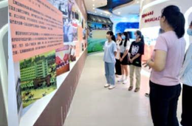广西南宁市江南区国家档案馆为返乡大学生搭建研学结合的社会实践平台